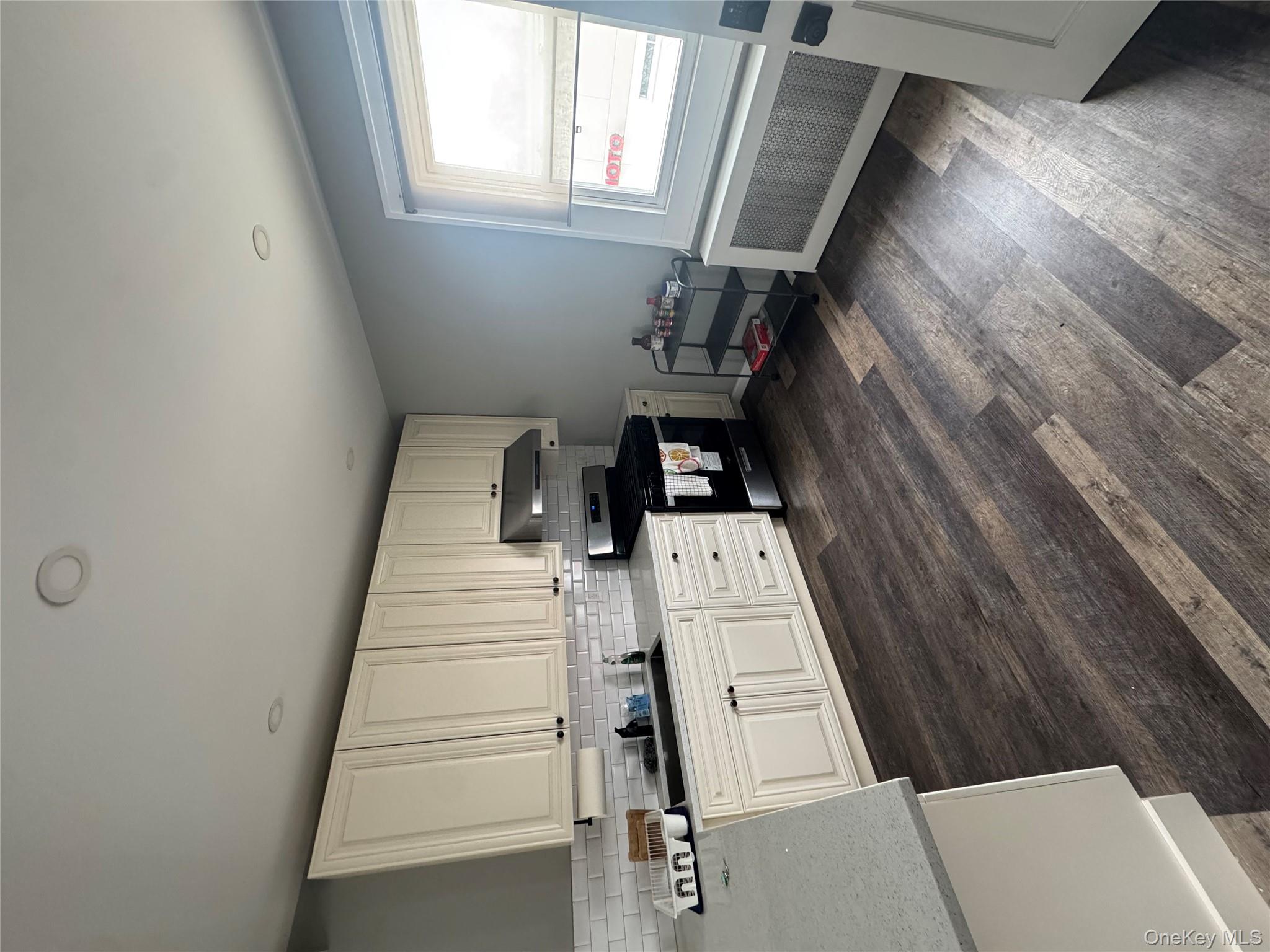 #3 photo, 14938 14th Avenue, কুইন্‌স Whitestone , NY 11357