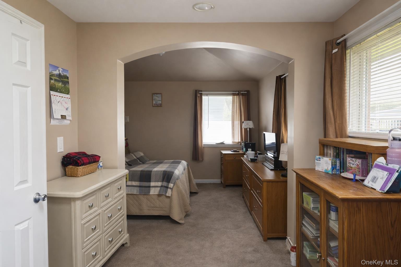 #7 photo, 10 Wisteria Way, Commack , NY 11725