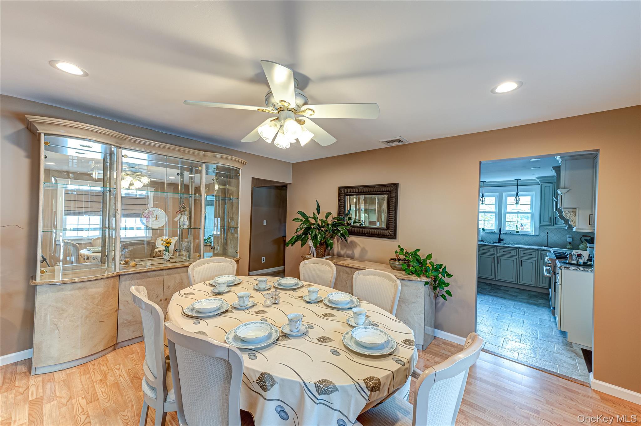 #15 photo, 11 Meehan Lane, 東長島 科勒姆 Coram , NY 11727