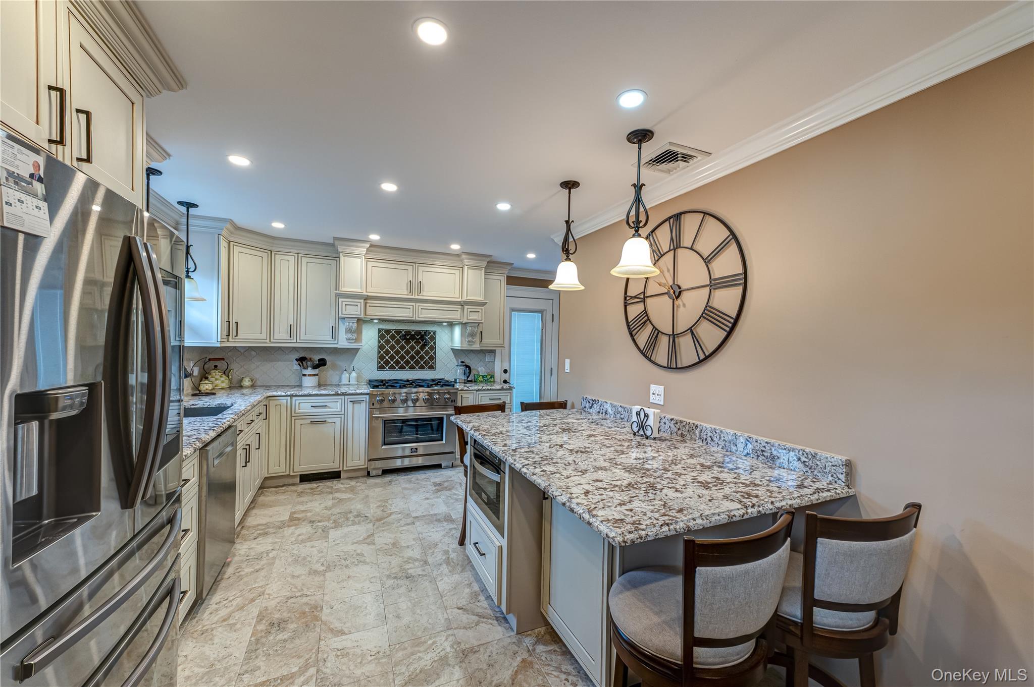 #7 photo, 11 Meehan Lane, 東長島 科勒姆 Coram , NY 11727