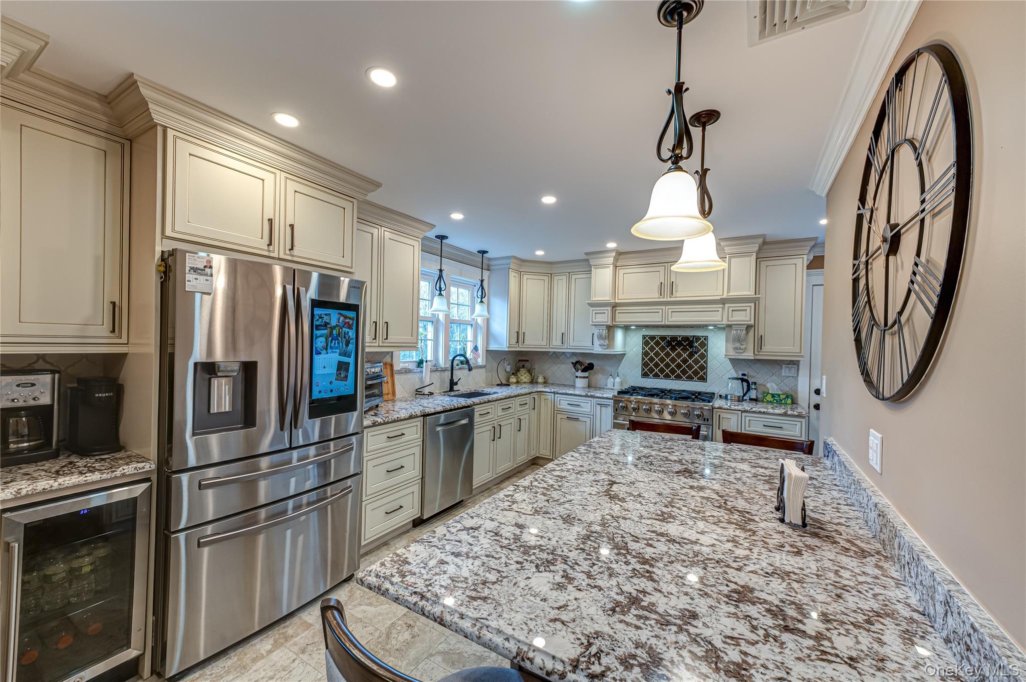 #8 photo, 11 Meehan Lane, 東長島 科勒姆 Coram , NY 11727