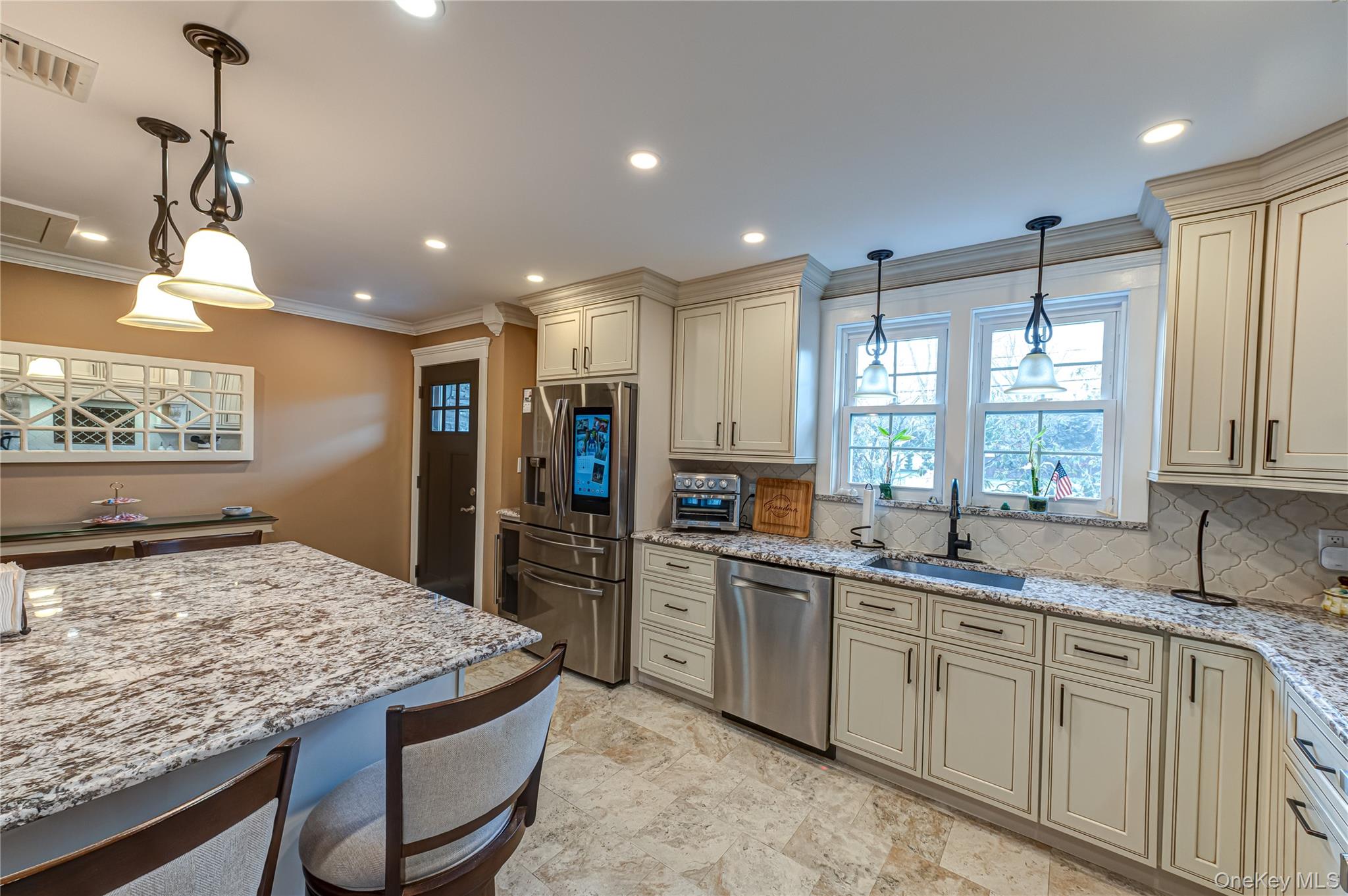 #9 photo, 11 Meehan Lane, 東長島 科勒姆 Coram , NY 11727