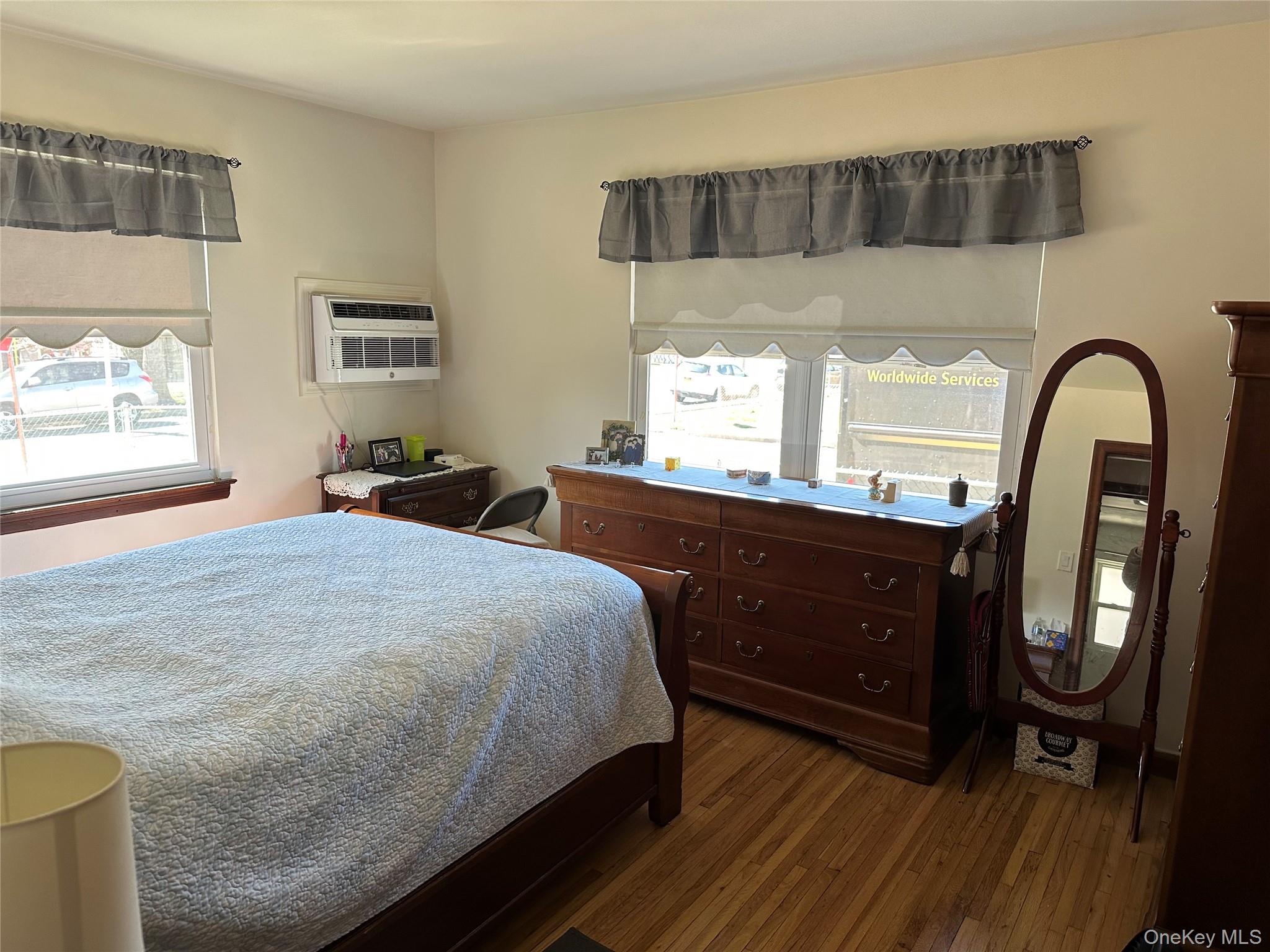 #10 photo, One Waverly Place, নাসাউ কাউন্টি Valley Stream , NY 11580