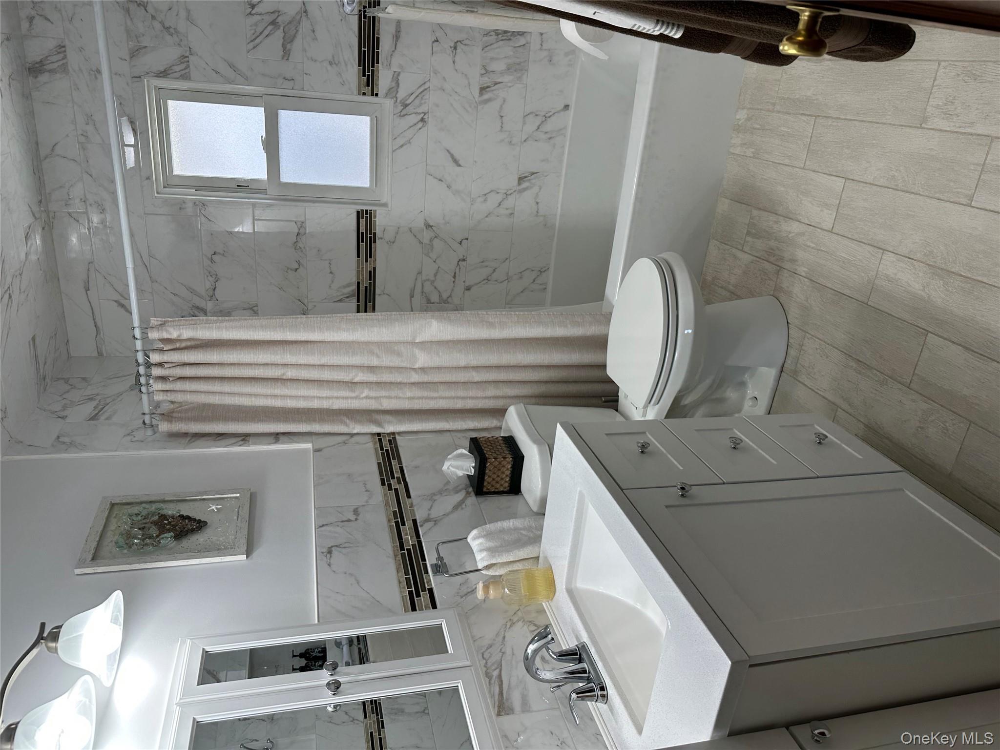 #14 photo, One Waverly Place, নাসাউ কাউন্টি Valley Stream , NY 11580