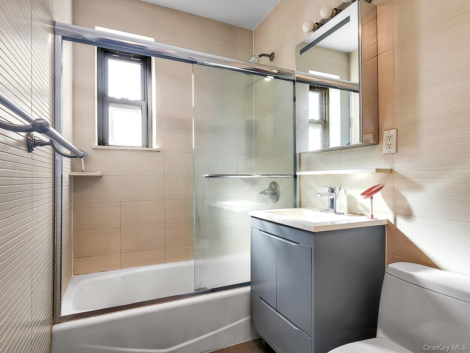 #8 photo, 29-10 137th Street, কুইন্‌স Flushing , NY 11354