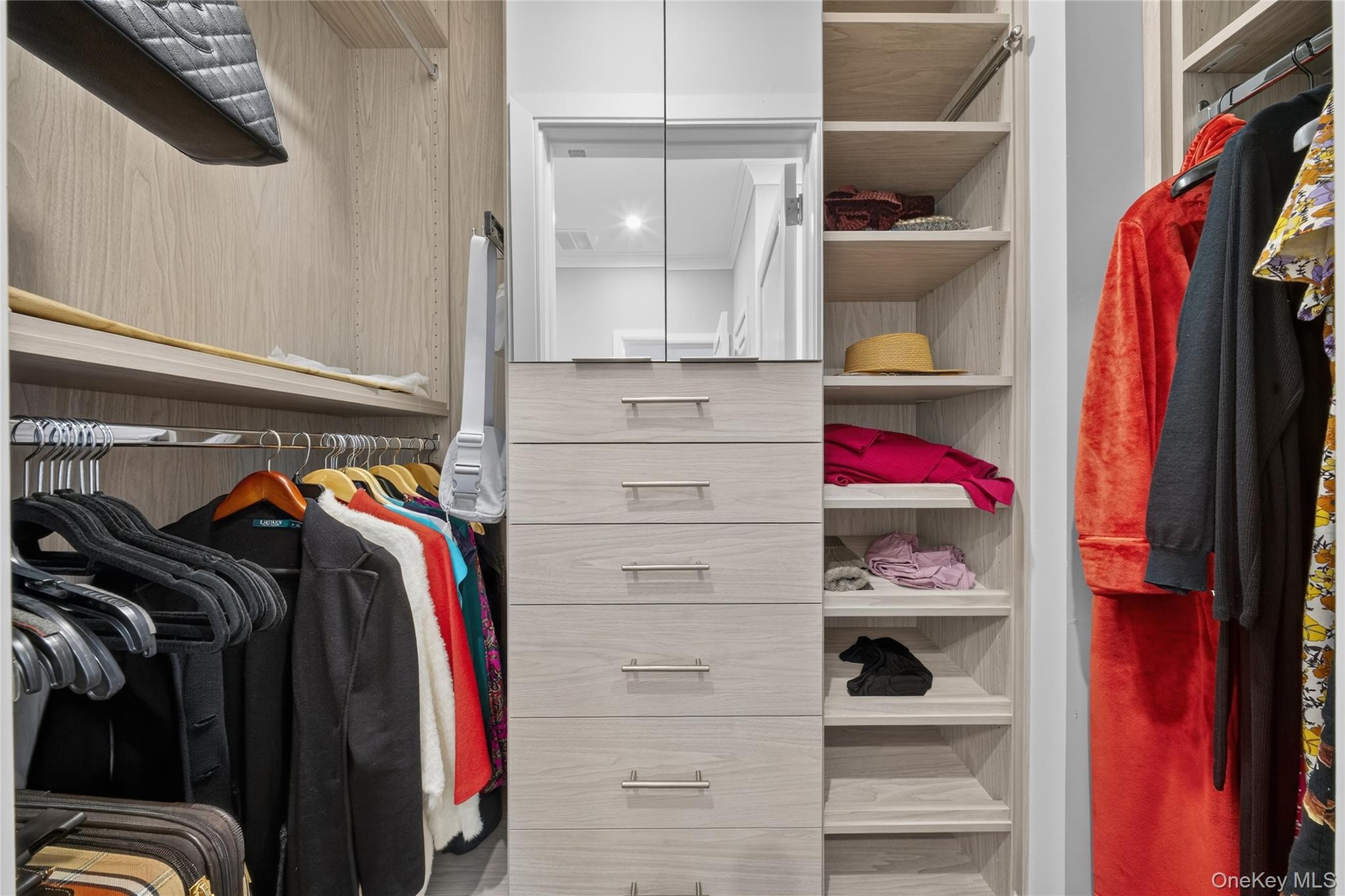 #14 photo, 100 Garvies Point Road, নাসাউ কাউন্টি Glen Cove , NY 11542