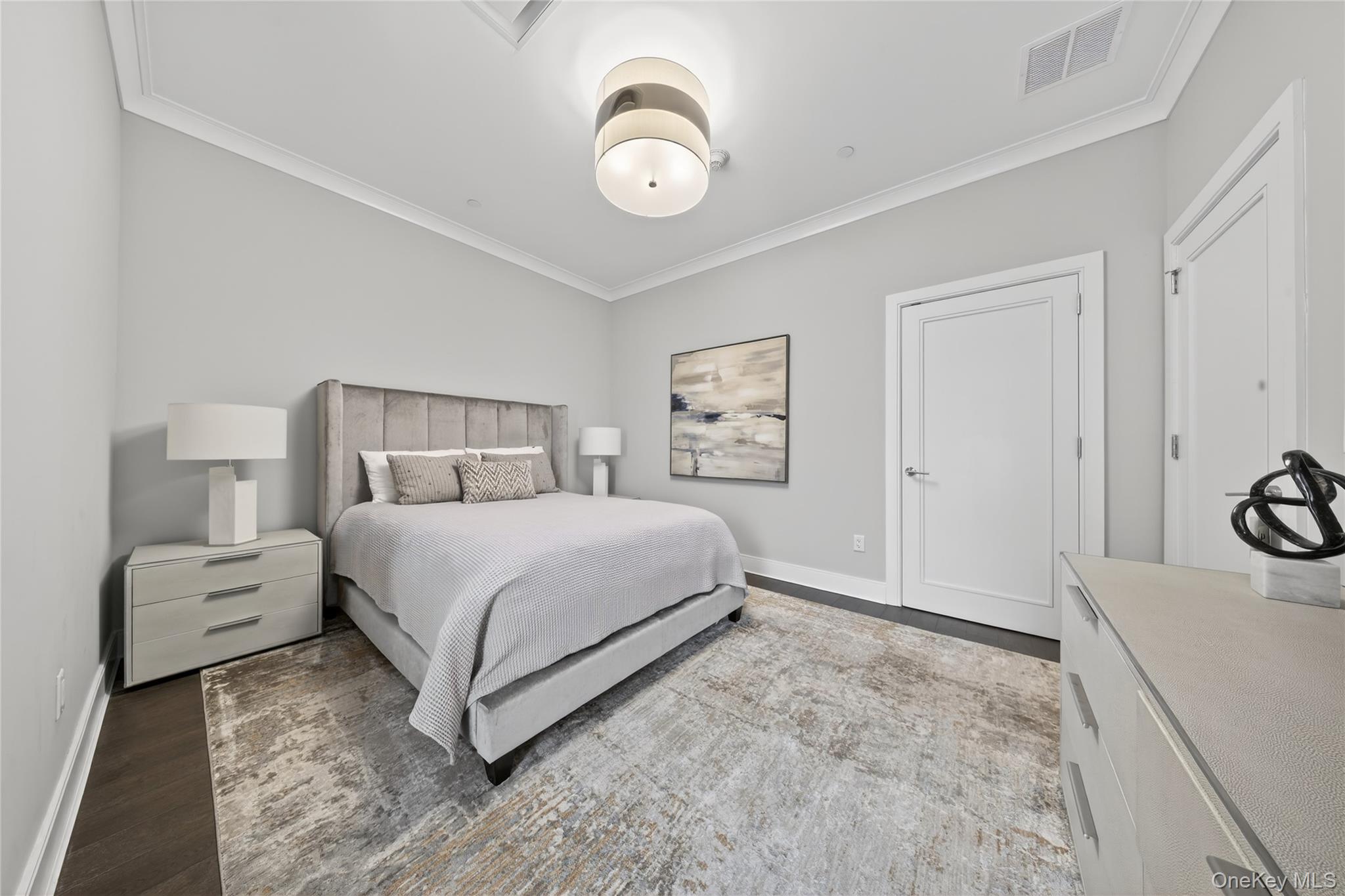 #16 photo, 100 Garvies Point Road, নাসাউ কাউন্টি Glen Cove , NY 11542