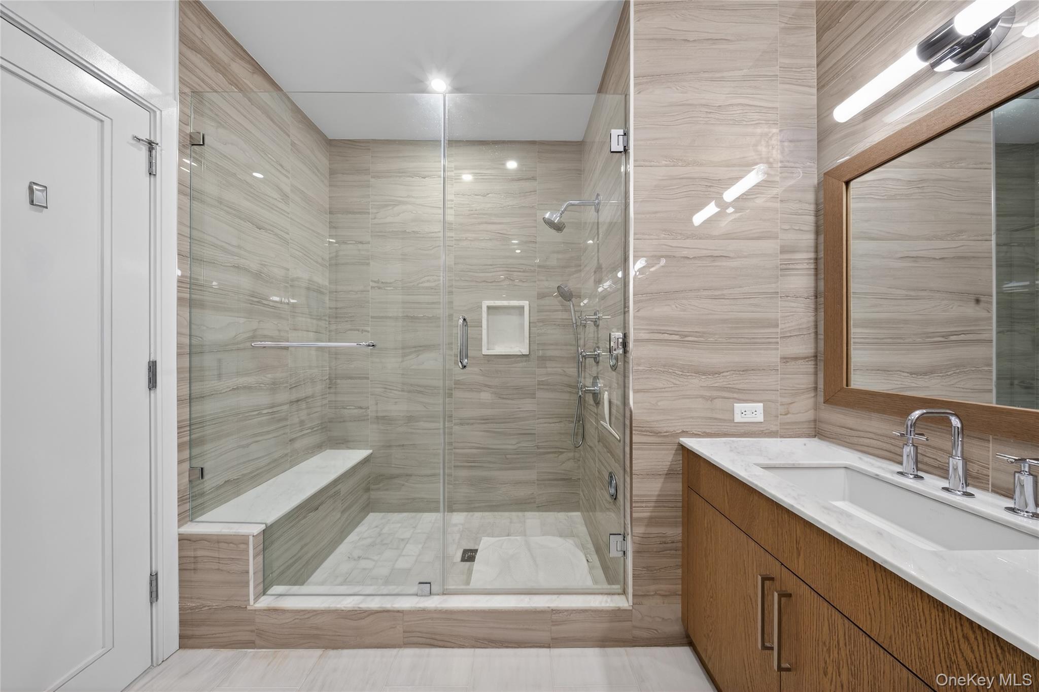 #18 photo, 100 Garvies Point Road, নাসাউ কাউন্টি Glen Cove , NY 11542