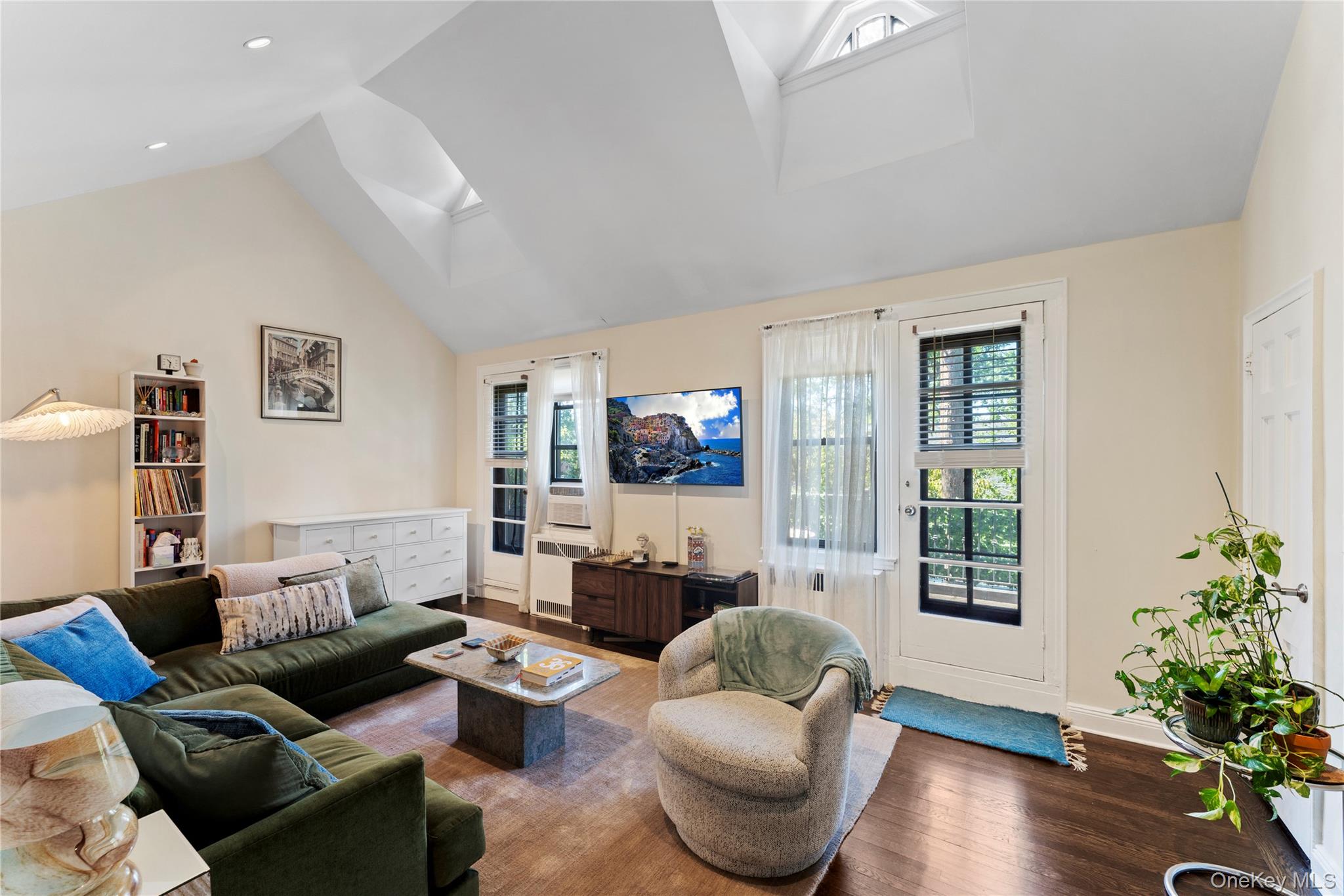 #6 photo, 40-01 Little Neck Parkway, কুইন্‌স Little Neck , NY 11363