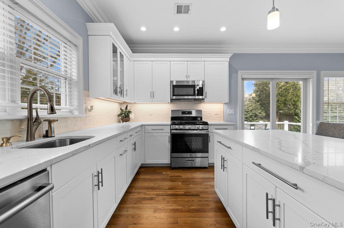 #12 photo, 66 Arch Drive, Holbrook , NY 11741