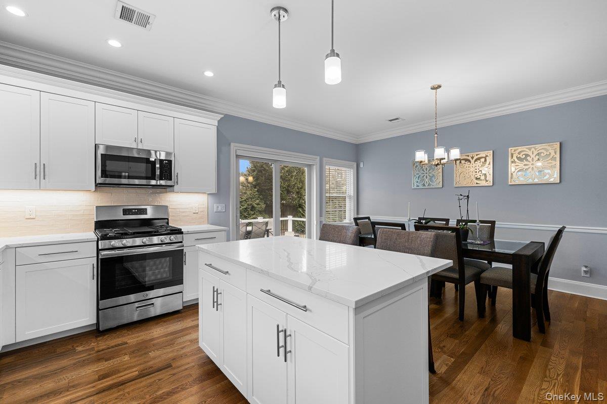 #14 photo, 66 Arch Drive, Holbrook , NY 11741