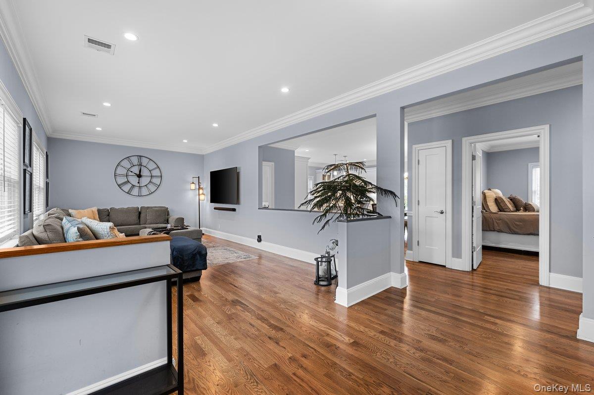 #4 photo, 66 Arch Drive, Holbrook , NY 11741