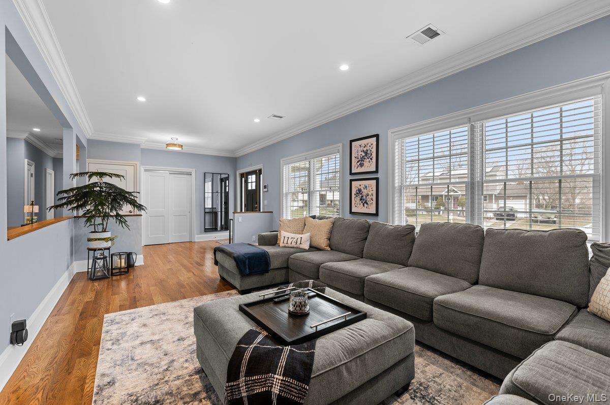 #5 photo, 66 Arch Drive, Holbrook , NY 11741