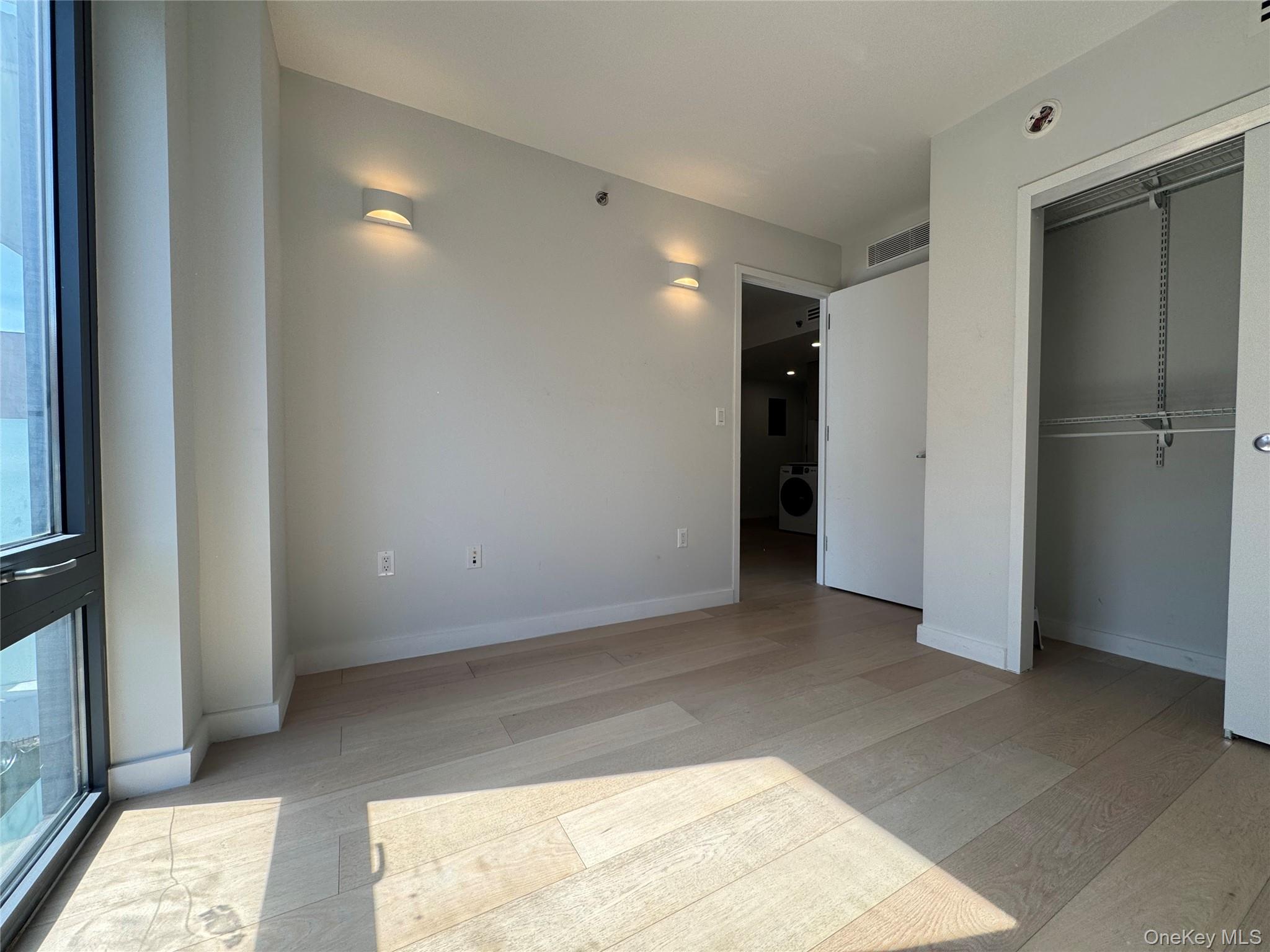 #4 photo, 13680 41 Avenue, কুইন্‌স Flushing , NY 11355