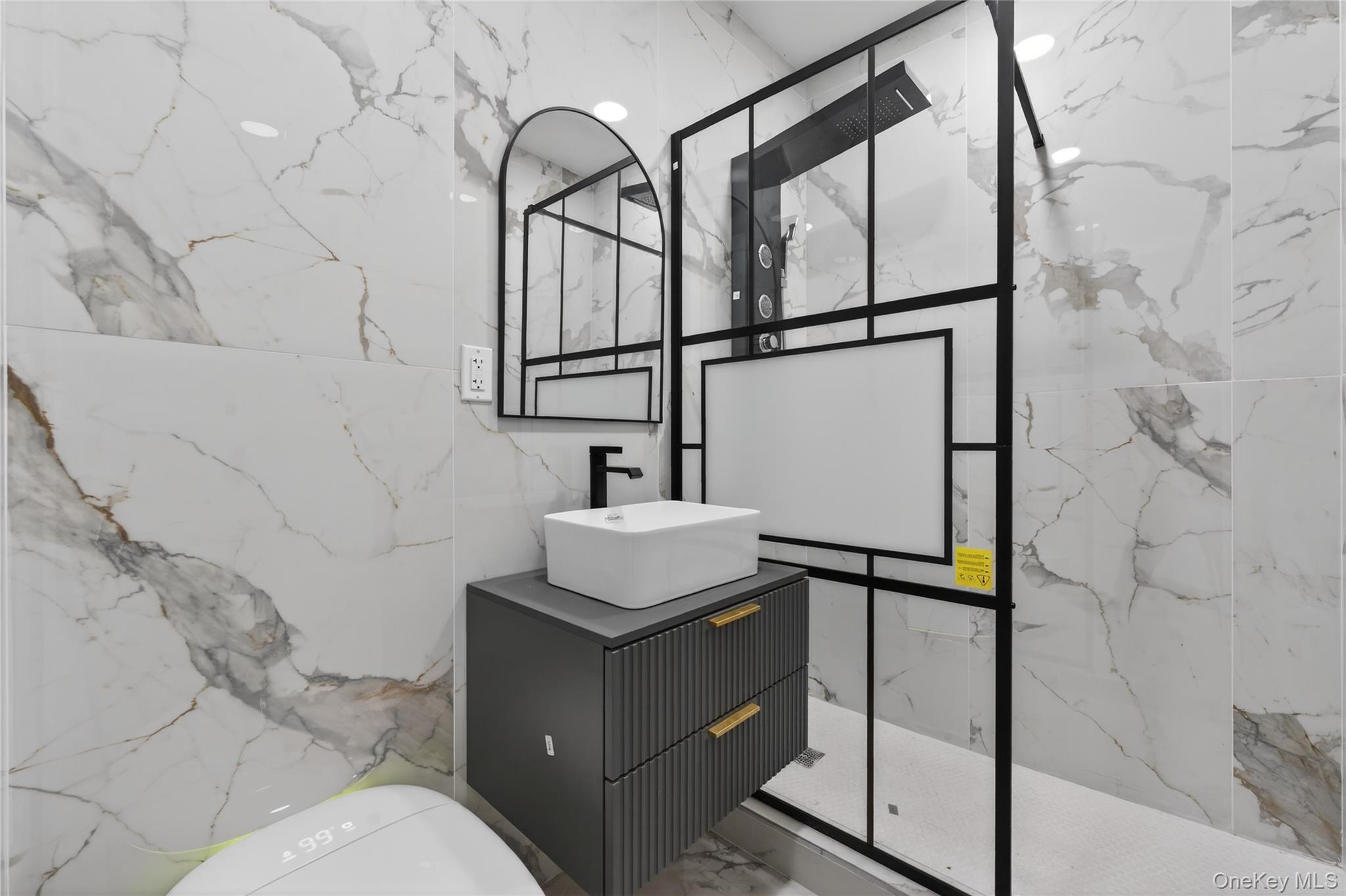 #9 photo, 172-09 140th Avenue, কুইন্‌স Jamaica , NY 11434