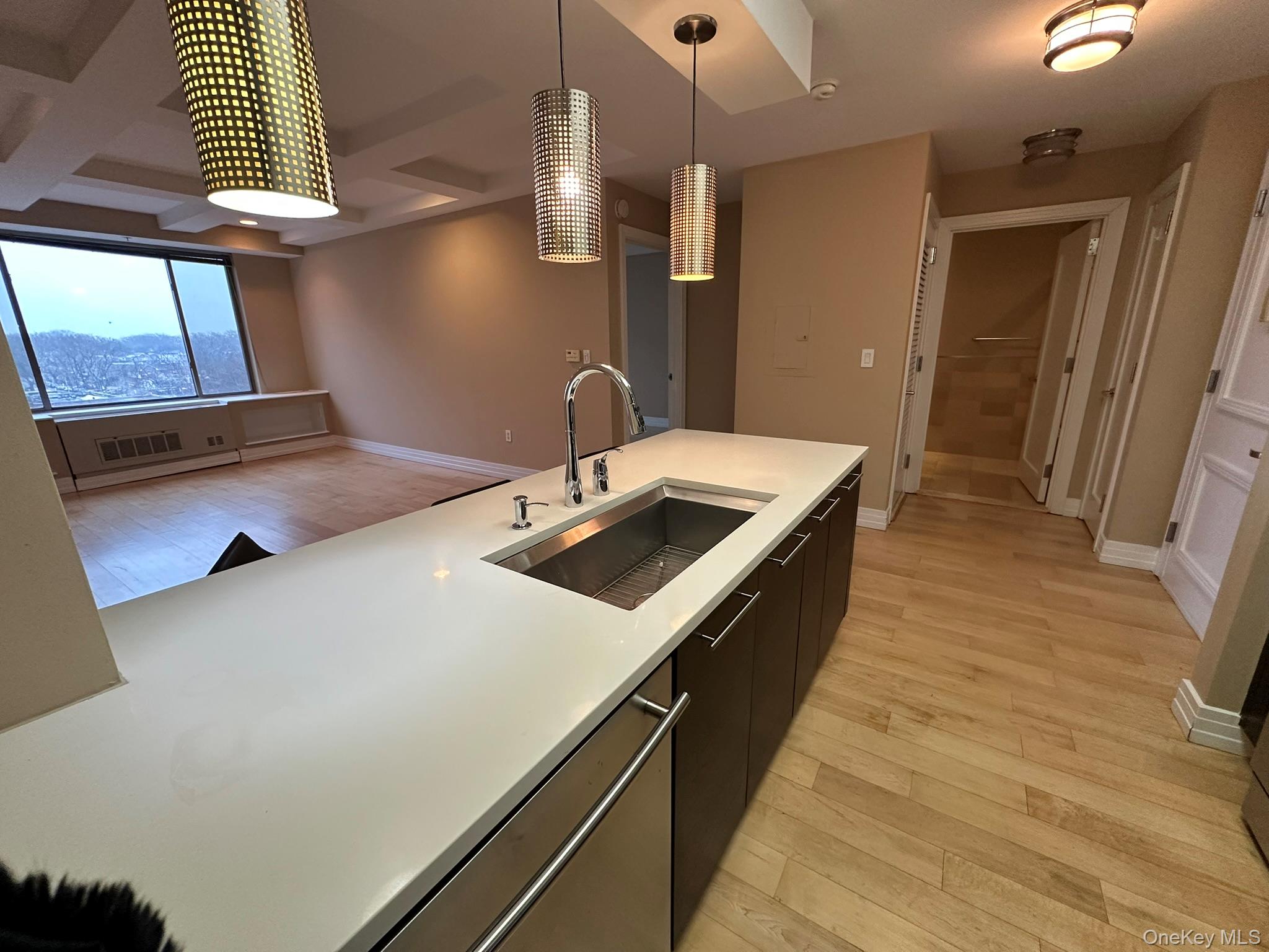 #12 photo, 64-05 Yellowstone Boulevard, কুইন্‌স Forest Hills , NY 11375