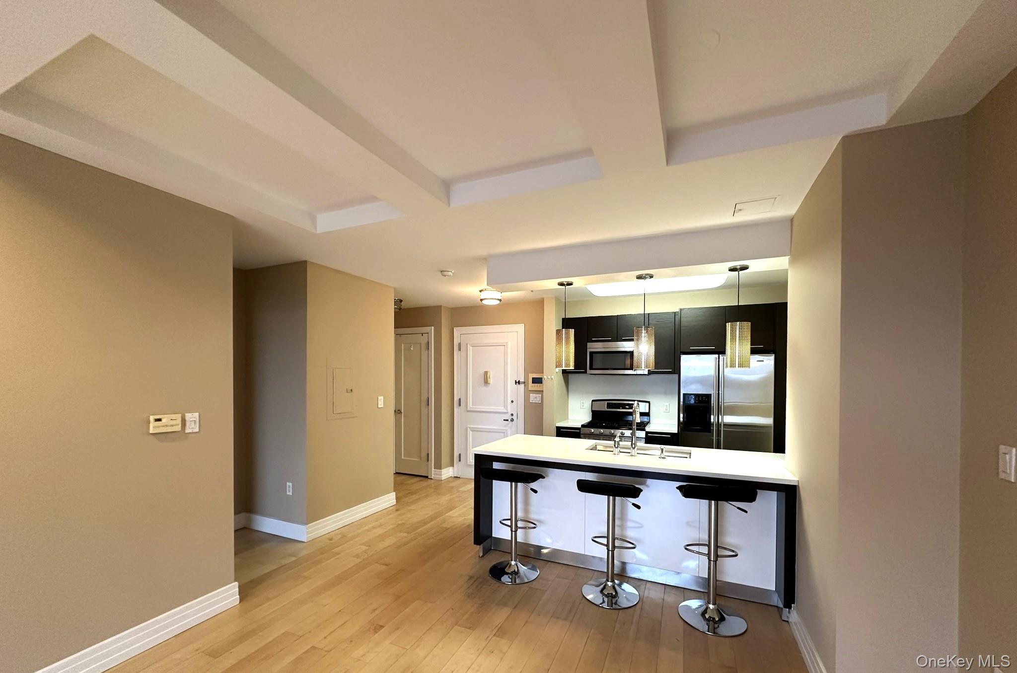 #19 photo, 64-05 Yellowstone Boulevard, কুইন্‌স Forest Hills , NY 11375