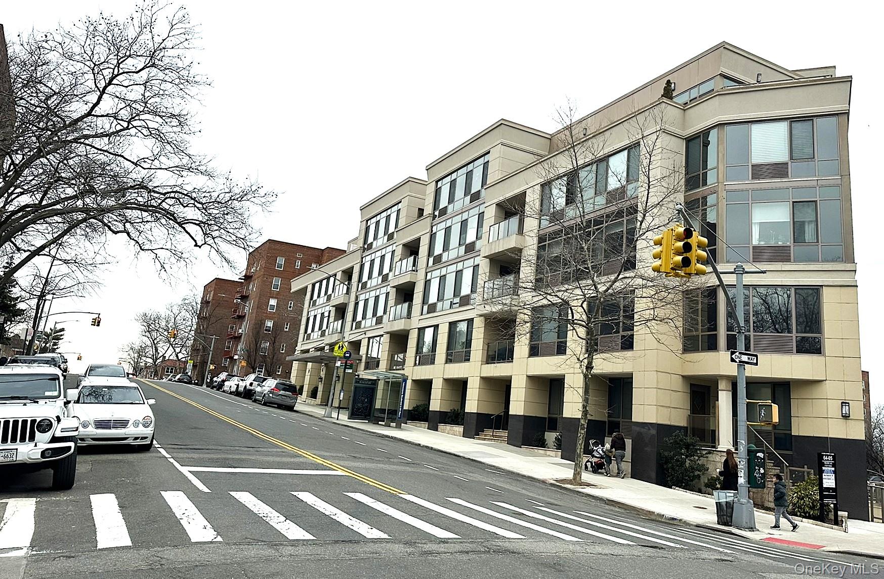 #2 photo, 64-05 Yellowstone Boulevard, কুইন্‌স Forest Hills , NY 11375