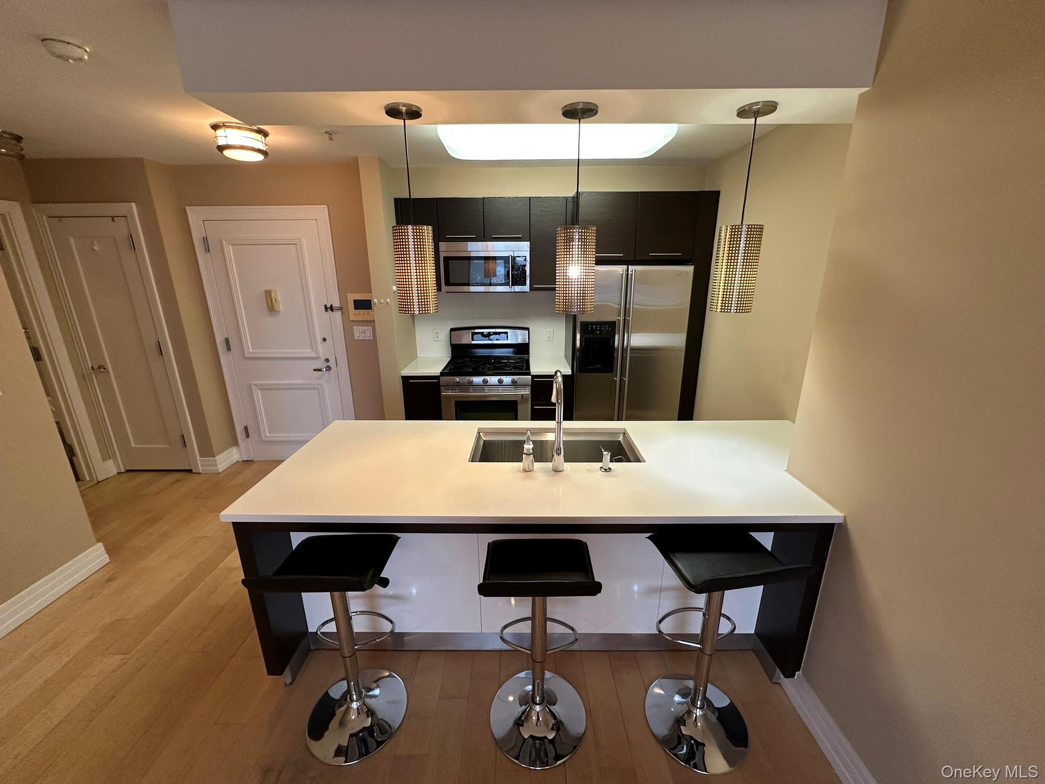 #20 photo, 64-05 Yellowstone Boulevard, কুইন্‌স Forest Hills , NY 11375