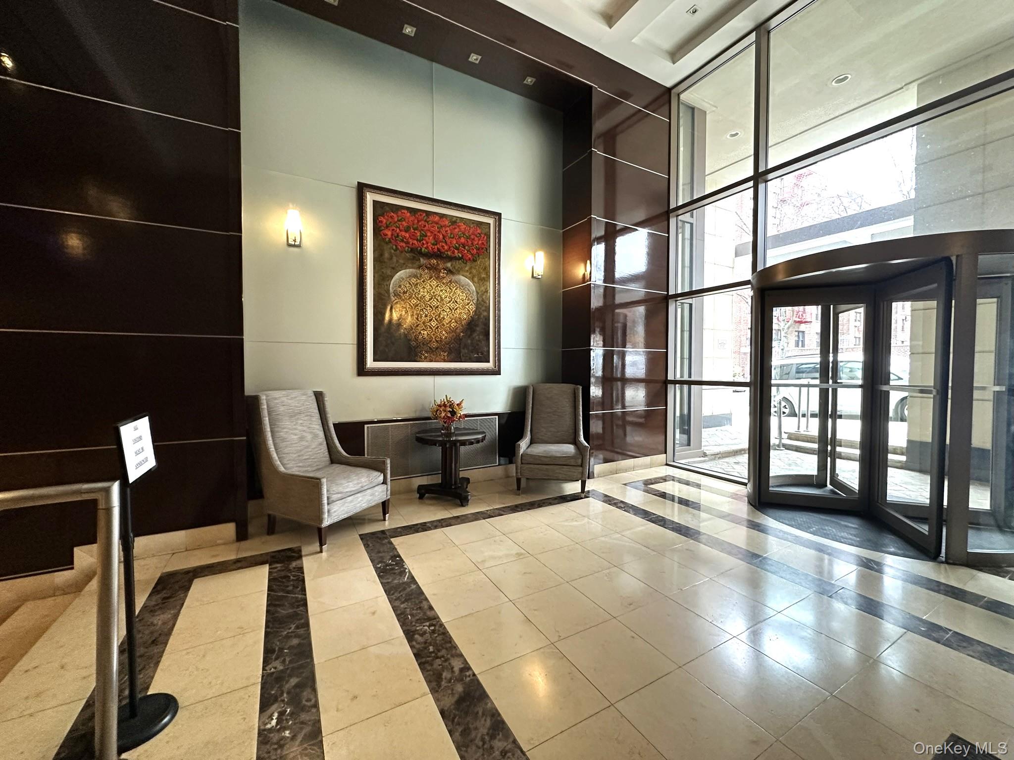 #4 photo, 64-05 Yellowstone Boulevard, কুইন্‌স Forest Hills , NY 11375