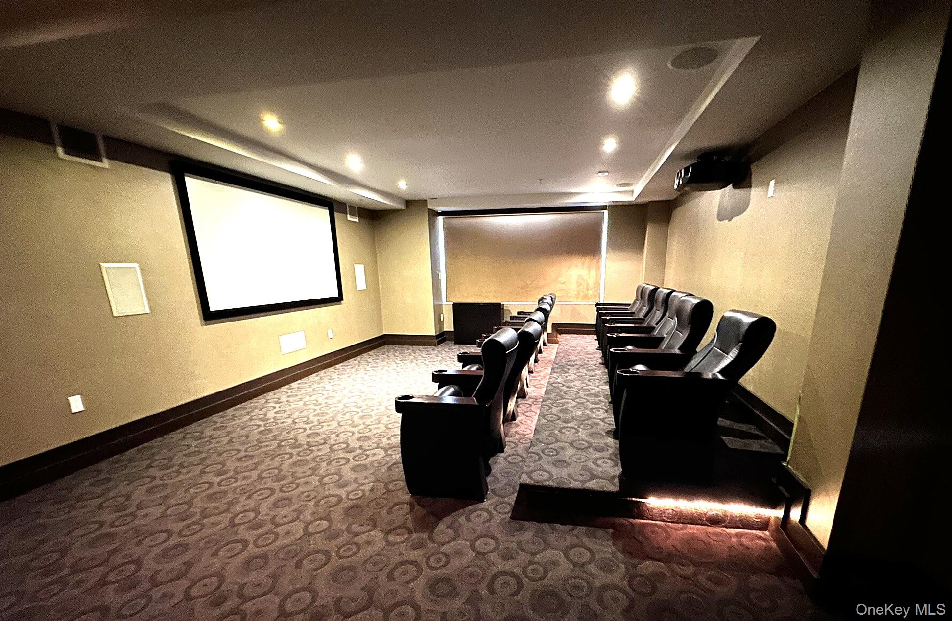 #8 photo, 64-05 Yellowstone Boulevard, কুইন্‌স Forest Hills , NY 11375