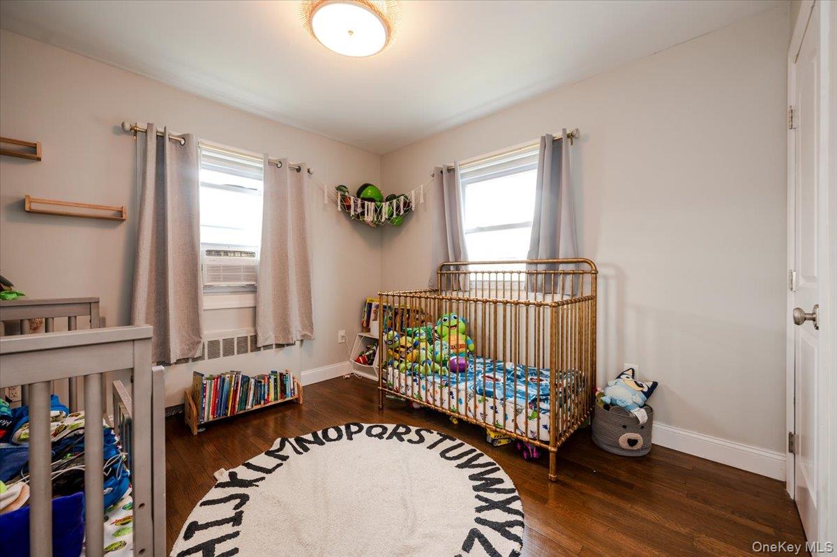 #8 photo, 18 Cambridge Drive, সাফোক কাউন্টি Babylon , NY 11702