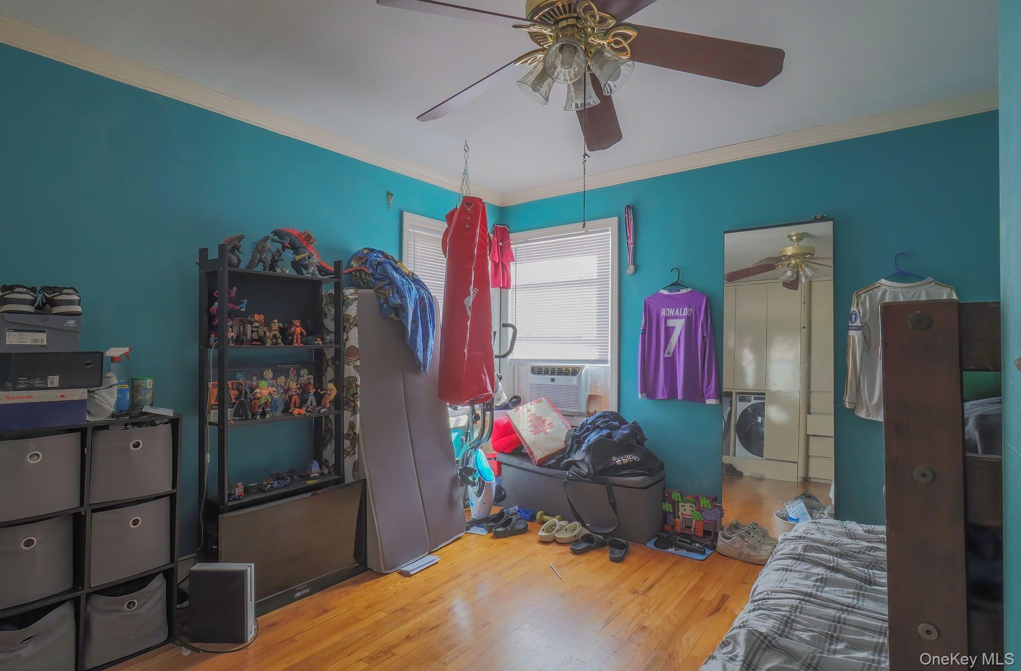 #11 photo, 1081 Bay Shore Avenue, Bay Shore , NY 11706