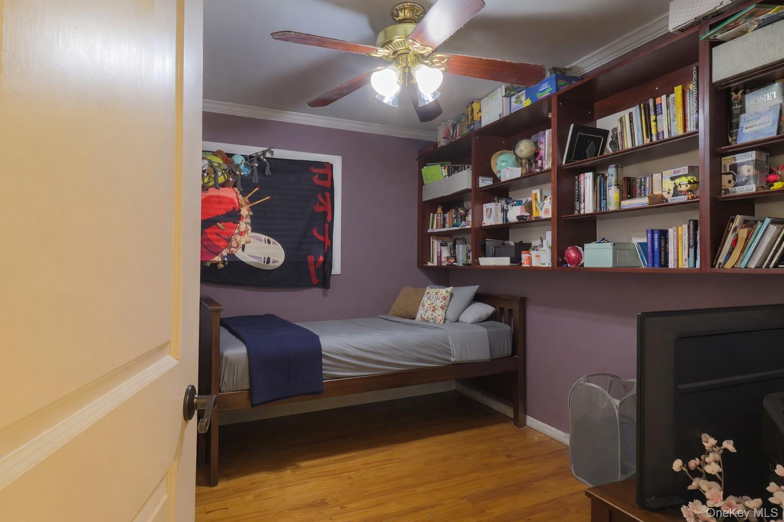 #12 photo, 1081 Bay Shore Avenue, Bay Shore , NY 11706