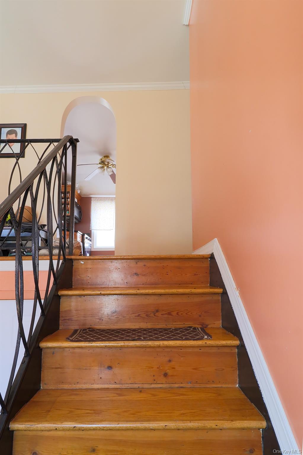 #4 photo, 1081 Bay Shore Avenue, Bay Shore , NY 11706