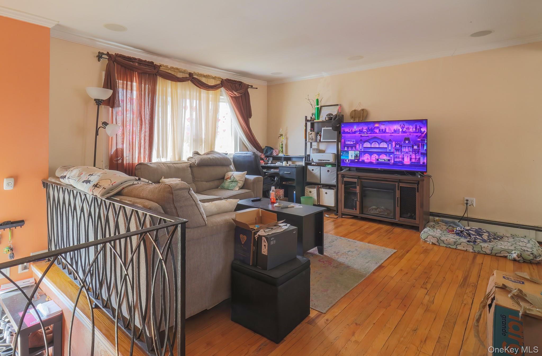 #5 photo, 1081 Bay Shore Avenue, Bay Shore , NY 11706