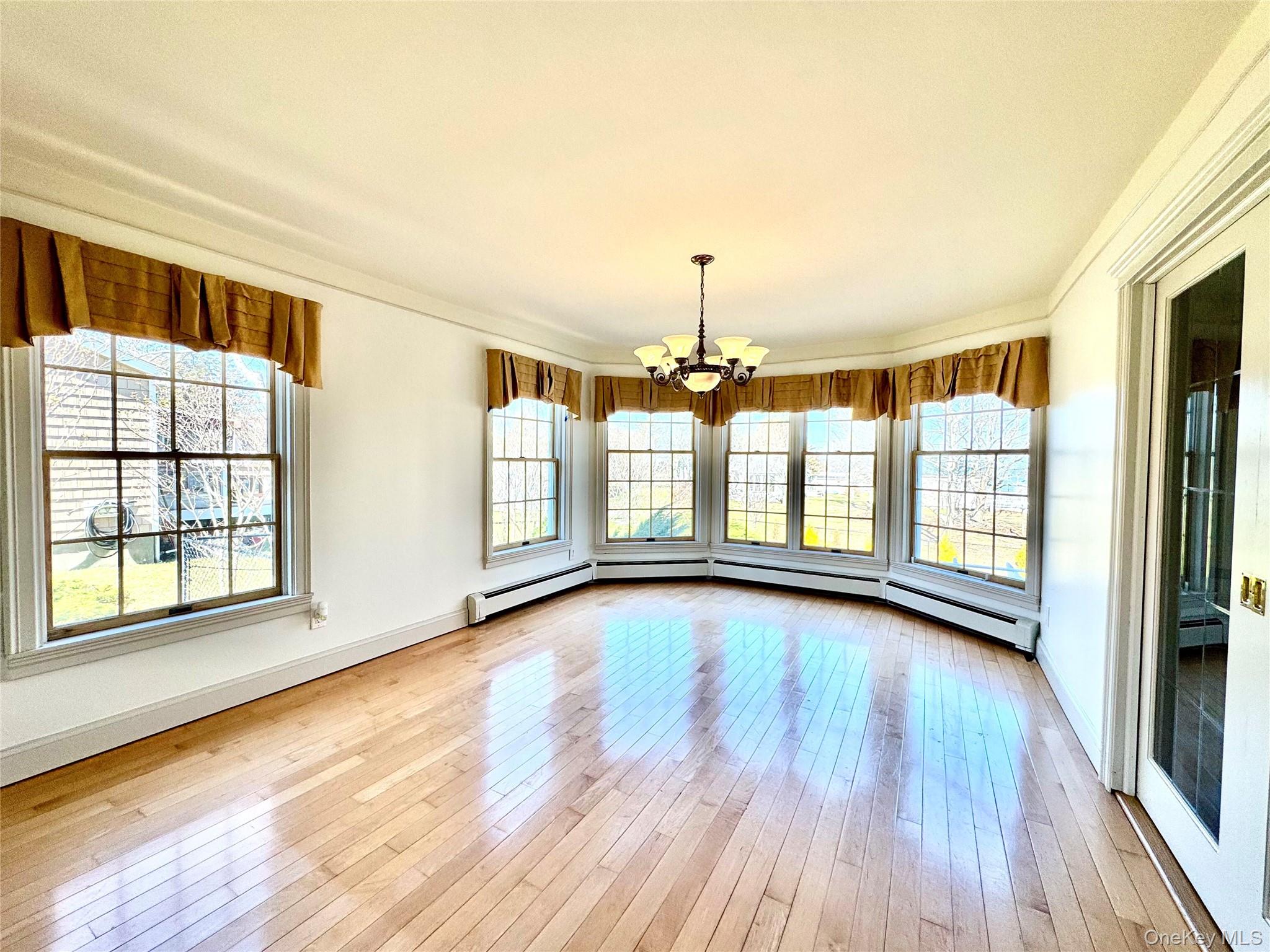 #15 photo, 886 Sound Shore Road, 롱 아일랜드 Jamesport , NY 11901