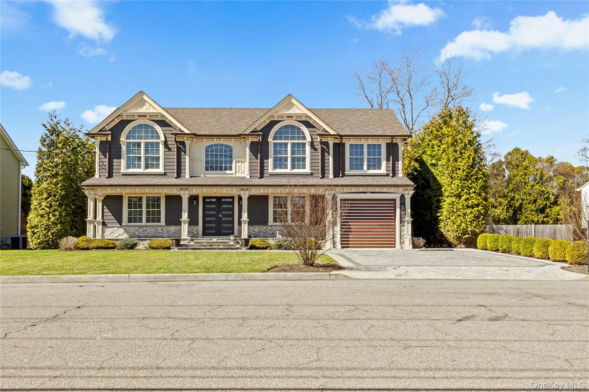 #1 photo, 123 Columbus Boulevard, Amityville , NY 11701