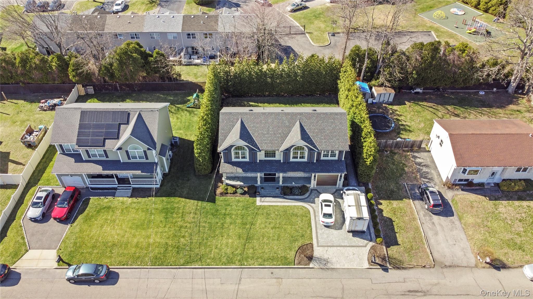 #6 photo, 123 Columbus Boulevard, Amityville , NY 11701