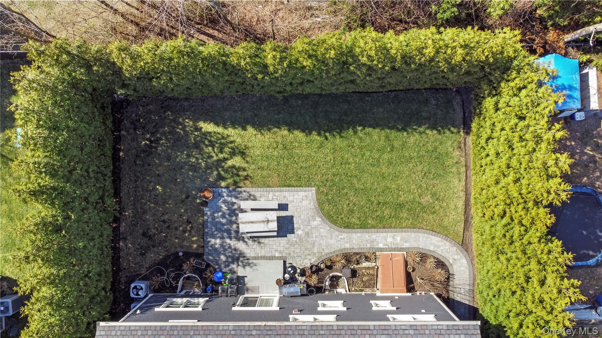 #7 photo, 123 Columbus Boulevard, Amityville , NY 11701