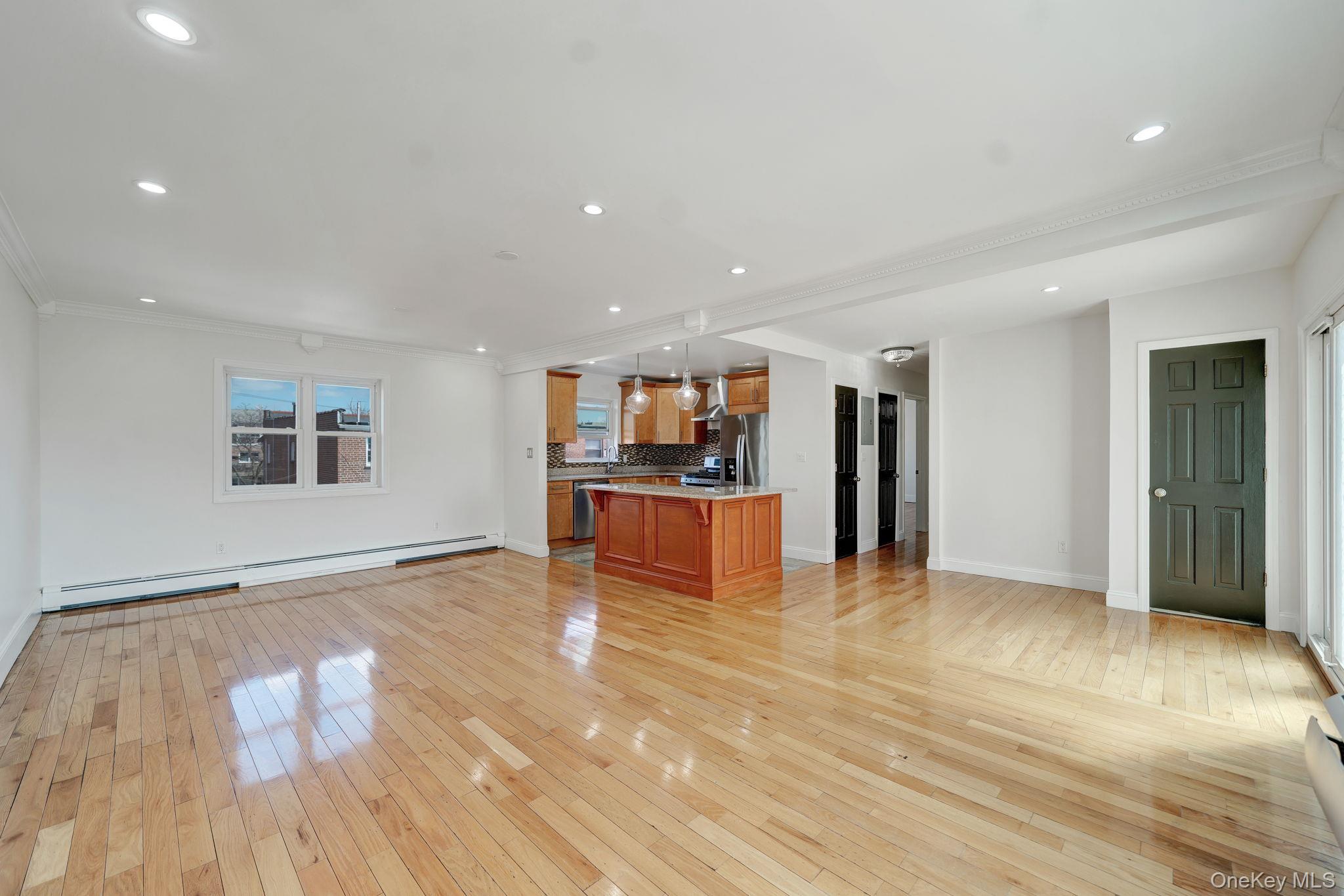 #5 photo, 1435 E 80th Street, ব্রুকলিন Brooklyn , NY 11236