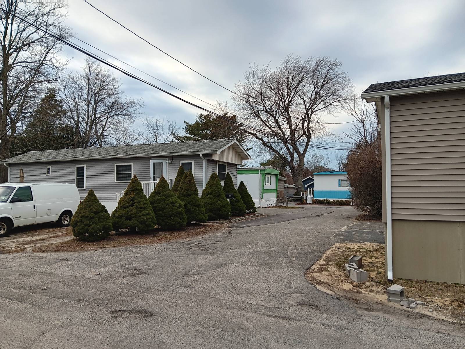 #6 photo, 725 East Ave Ext, Riverhead , NY 11901