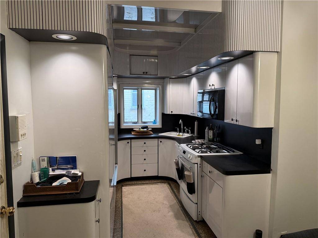 #5 photo, 3514 12th Ave, ব্রুকলিন Borough Park , NY 11218