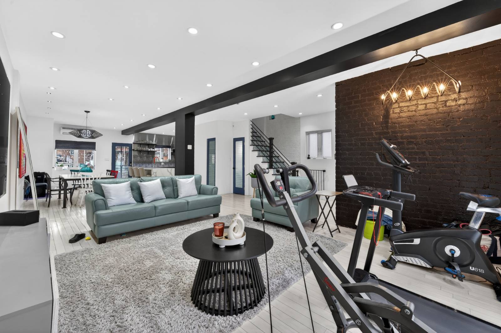 #11 photo, 2033 Hering Avenue, ব্রঙ্কস Morris Park , NY 10461