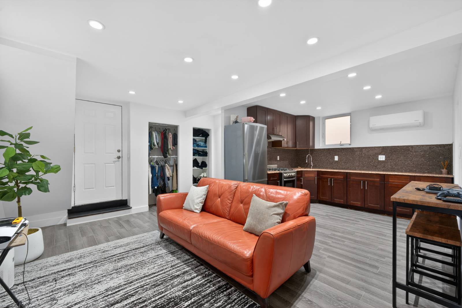 #19 photo, 2033 Hering Avenue, ব্রঙ্কস Morris Park , NY 10461