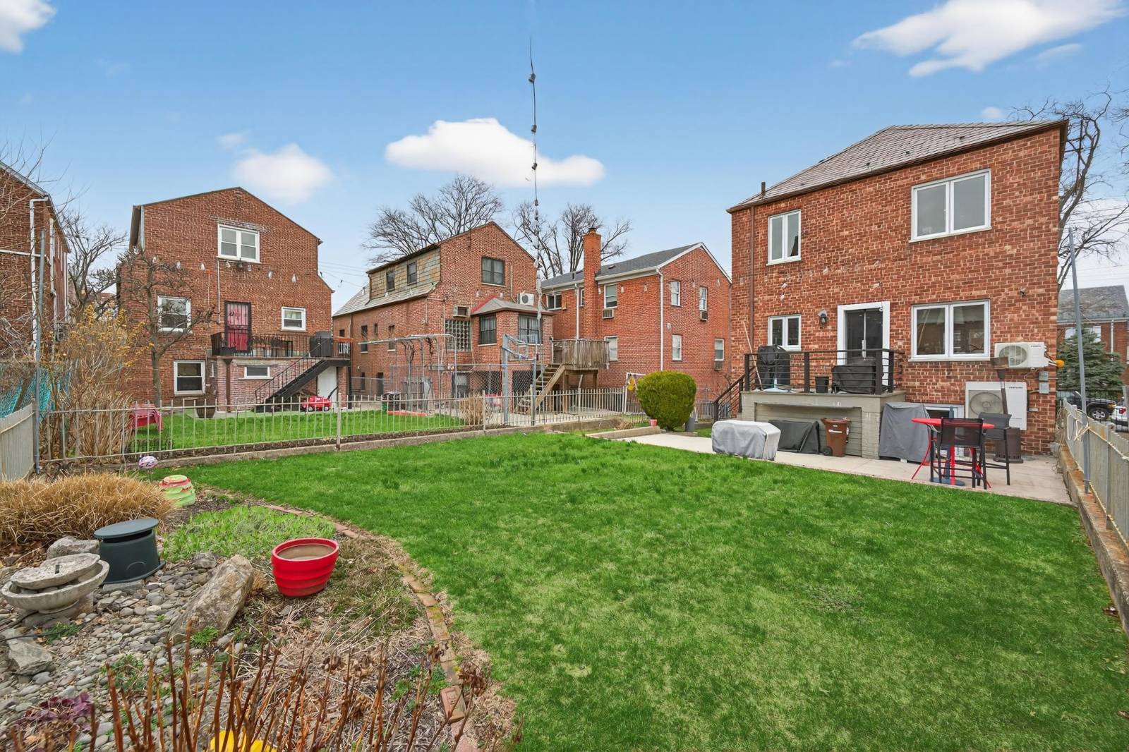 #39 photo, 2033 Hering Avenue, ব্রঙ্কস Morris Park , NY 10461