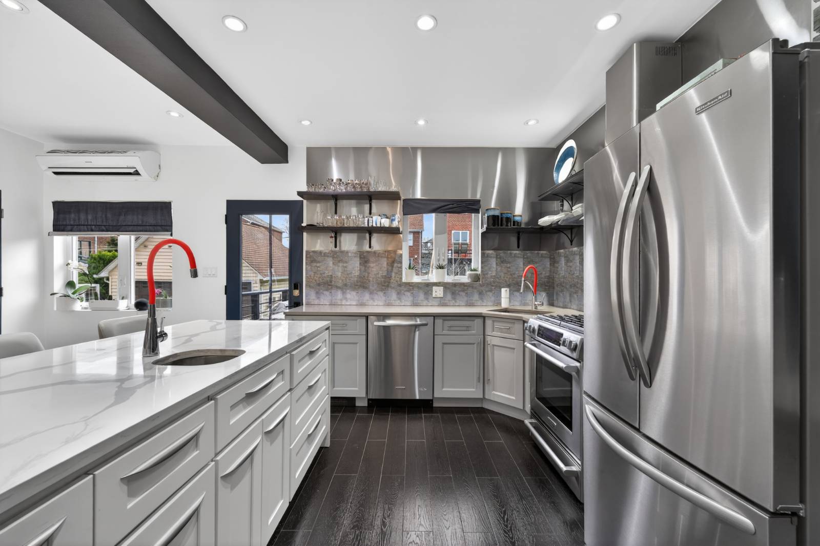 #5 photo, 2033 Hering Avenue, ব্রঙ্কস Morris Park , NY 10461