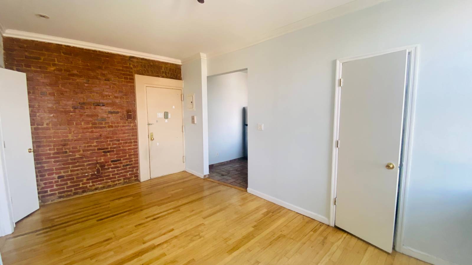 #4 photo, 36th Ave & Steinway, কুইন্‌স Astoria , NY 11101