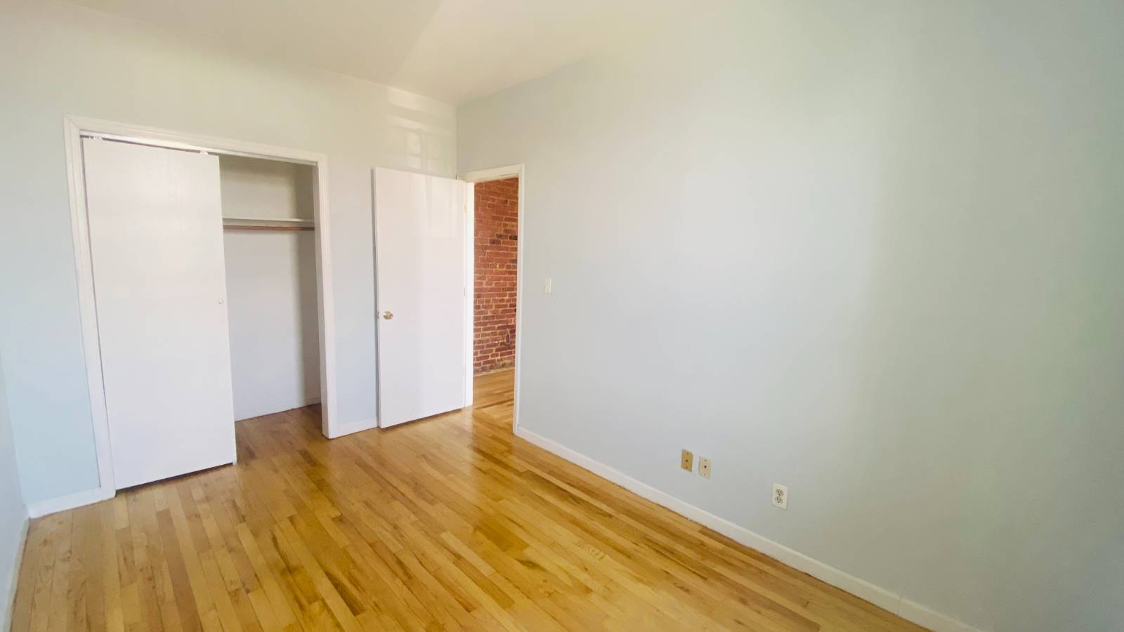 #7 photo, 36th Ave & Steinway, কুইন্‌স Astoria , NY 11101