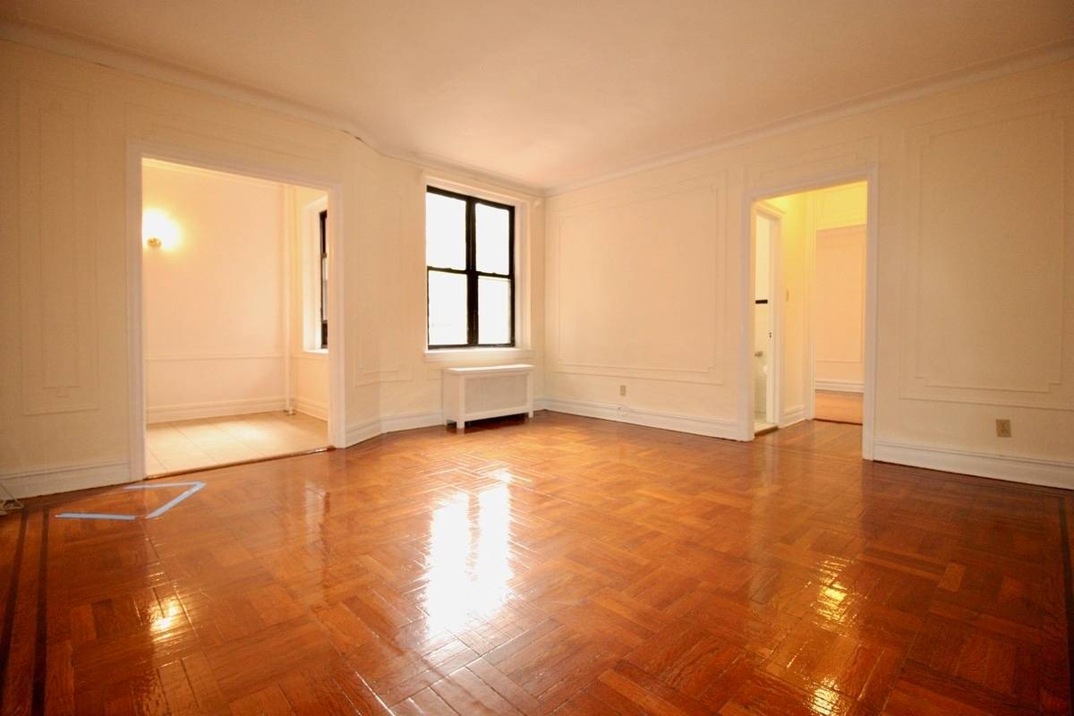 #7 photo, Marine Ave & 95th Street, ব্রুকলিন Fort Hamilton , NY 11209