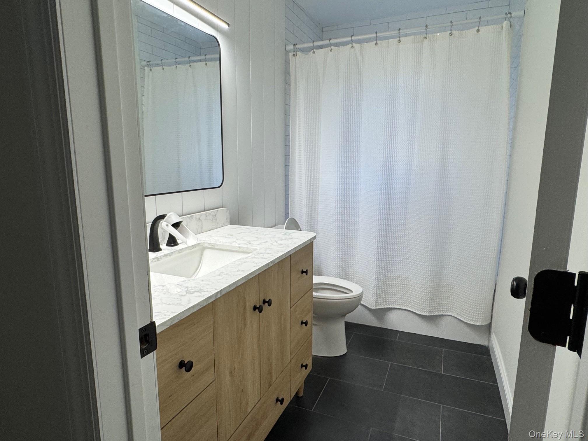 #11 photo, 43 W Shore Road, সাফোক কাউন্টি Oakdale , NY 11769