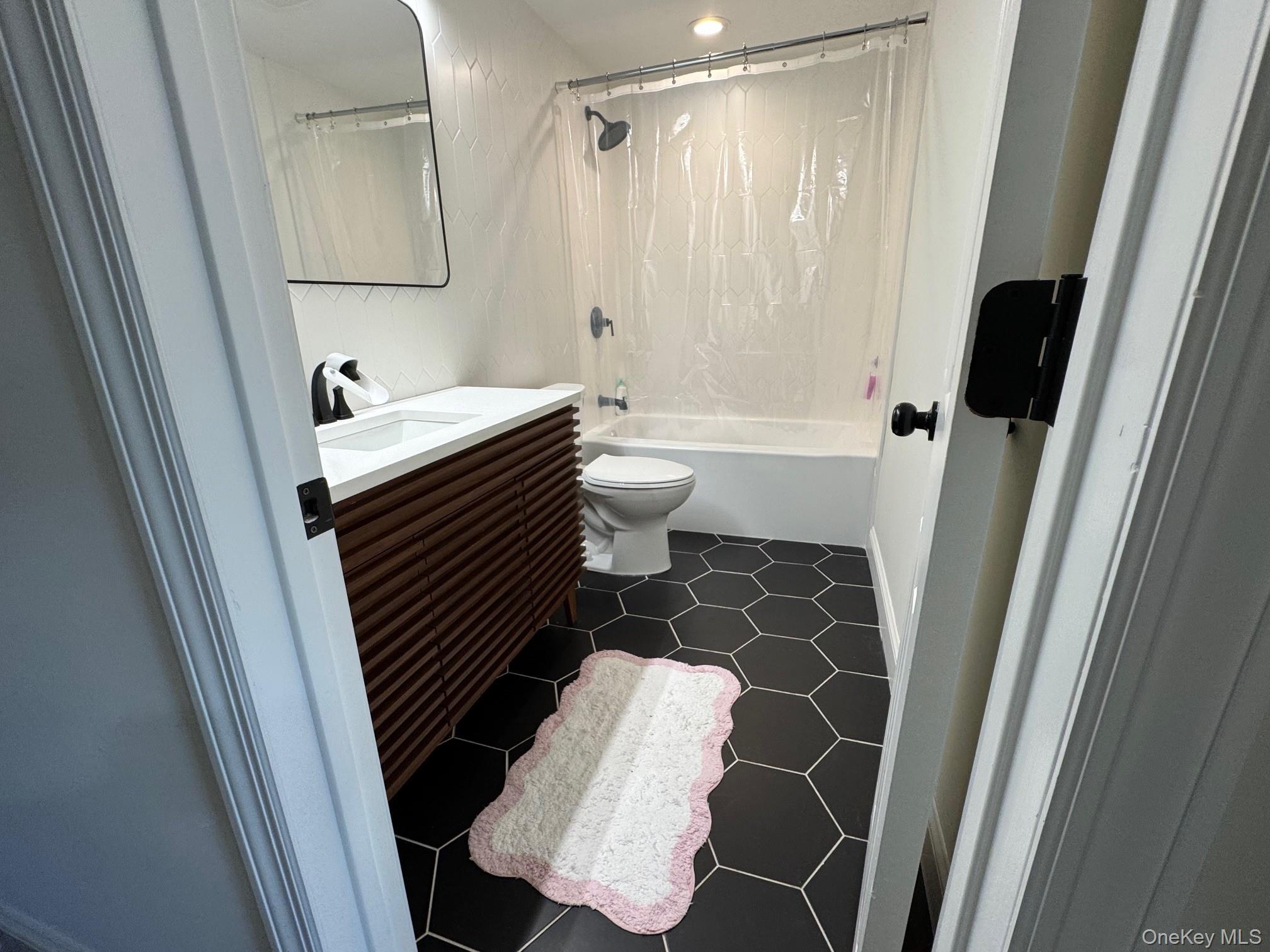 #15 photo, 43 W Shore Road, সাফোক কাউন্টি Oakdale , NY 11769