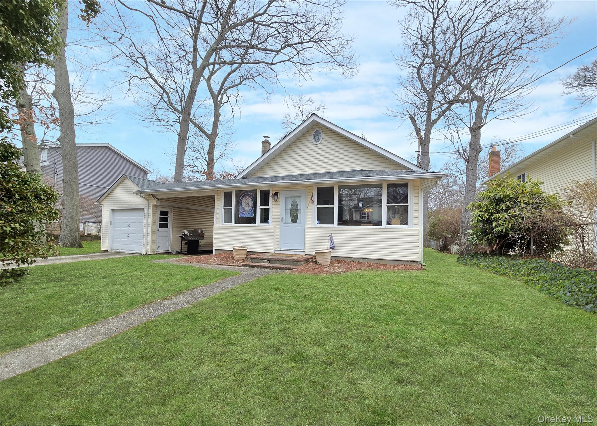 #1 photo, 473 Michigan Street, सफ़ोक काउंटी Ronkonkoma , NY 11779