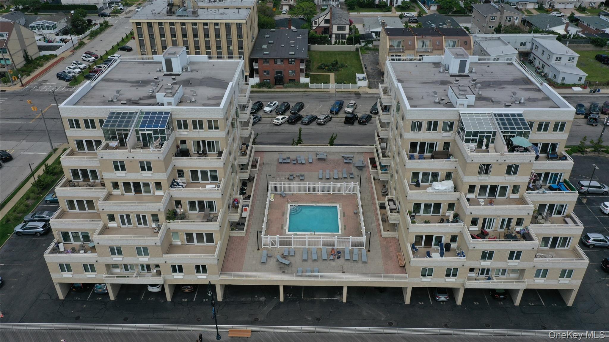 #20 photo, 450 W Broadway, Long Beach , NY 11561