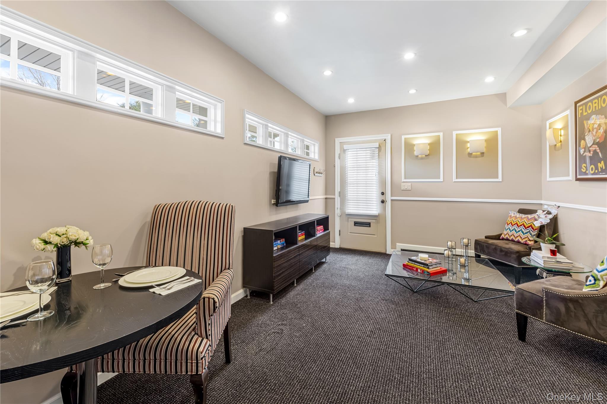 #17 photo, 22 Delaware Avenue, নাসাউ কাউন্টি Jericho , NY 11753