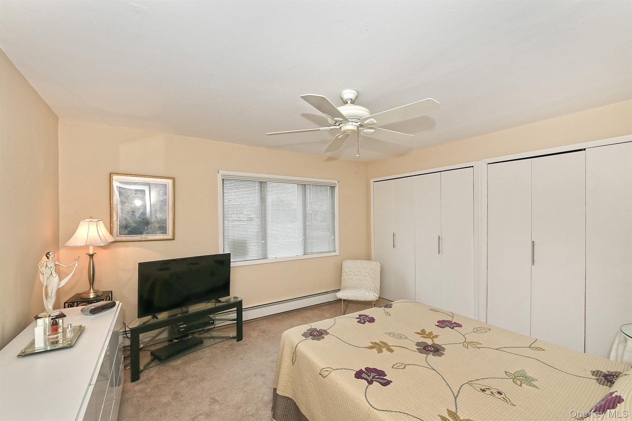 #12 photo, 38 Moss Lane, নাসাউ কাউন্টি Levittown , NY 11756